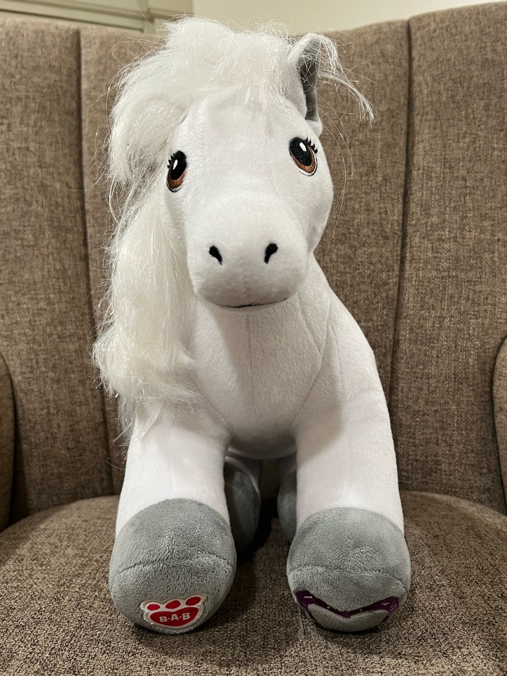 Build-A-Bear Workshop White Stallion Horse Plush with Grey Hooves